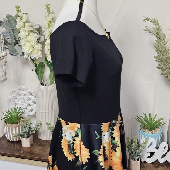 SARIN MATHEWS | OFF-THE-SHOULDER SUNFLOWER TWIRL DRESS - NWOT! - Picture 9 of 16